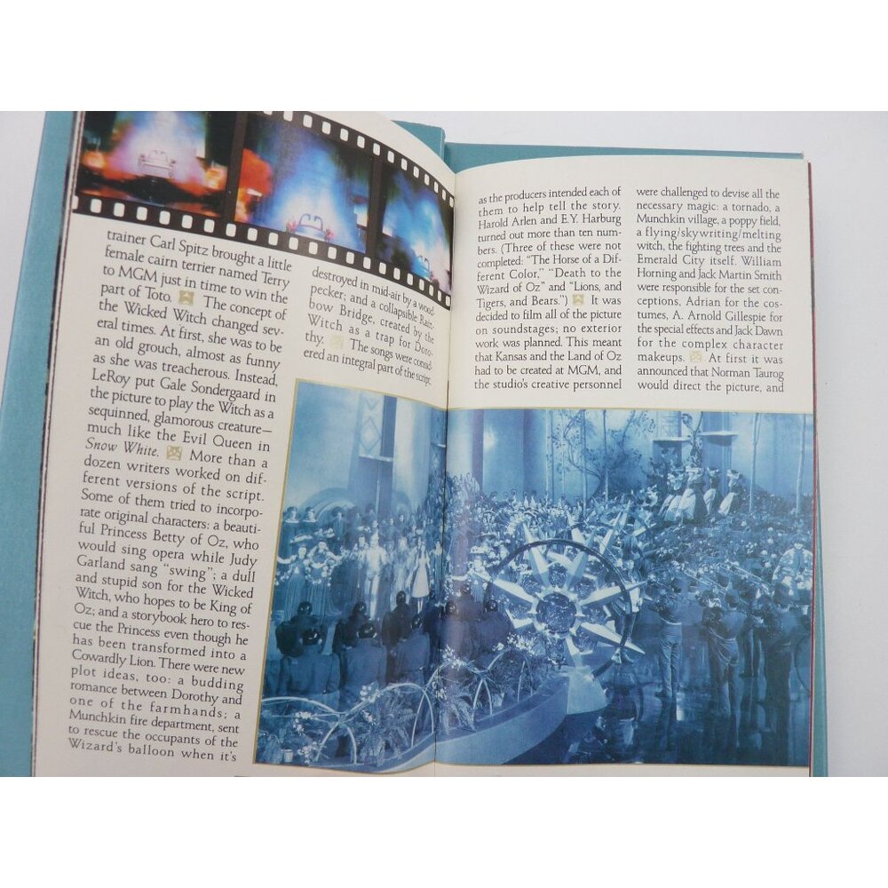The Wizard of Oz VHS 50th Anniversary MGM 1989 w/ booklet - Picture 3 of 6